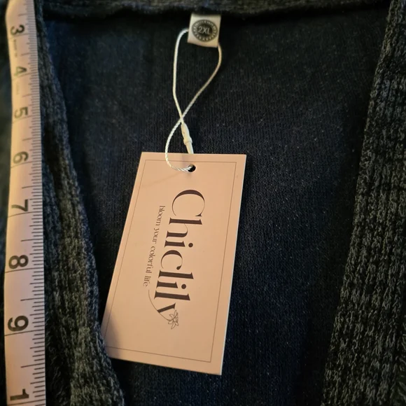 Chic Navy Knit Cardigan - Picture 3 of 5